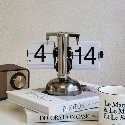 Ark & Oak™ Vintage Flip Clock