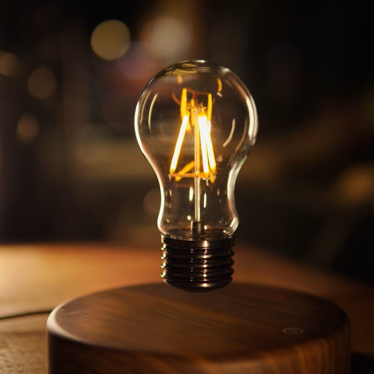 Ark & Oak™ Levitating Magnetic Lamp